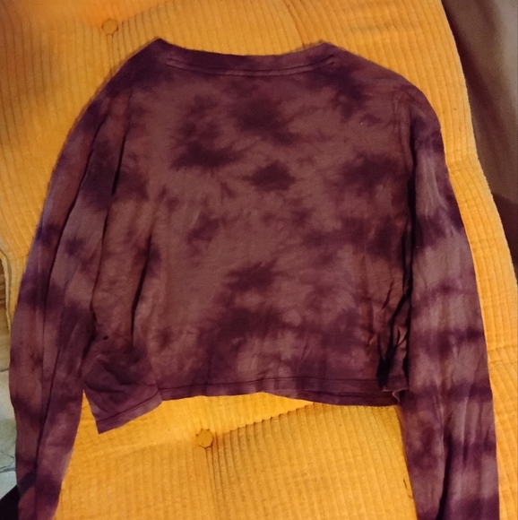 PINK Victoria's Secret Purple Tie Dye Cropped Long Sleeve Hoodie - Picture 2 of 3